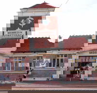Merredin Town Hall - SA Accommodation