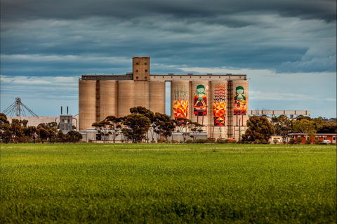 PUBLIC Silo Trail: Merredin - SA Accommodation 1