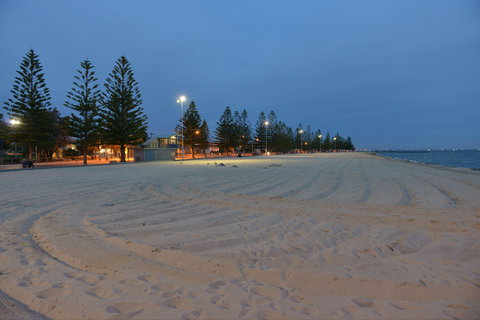 Altona Beach - SA Accommodation 1