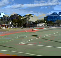 Cleve Sporting Facilities - SA Accommodation