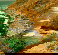 Island Rock and Natural Bridge - SA Accommodation