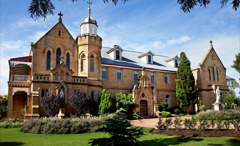 Abbey Of The Roses - SA Accommodation 0