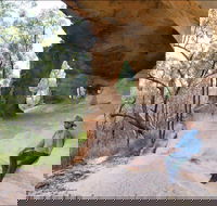 Sandstone Caves Walking Track - SA Accommodation