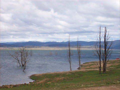 Lake Eucumbene - SA Accommodation 1