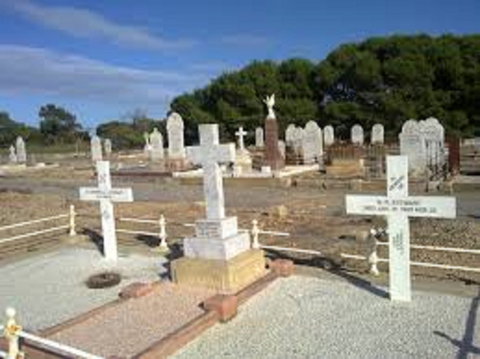 Historic Clan Ranald Shipwreck Graves - SA Accommodation 0
