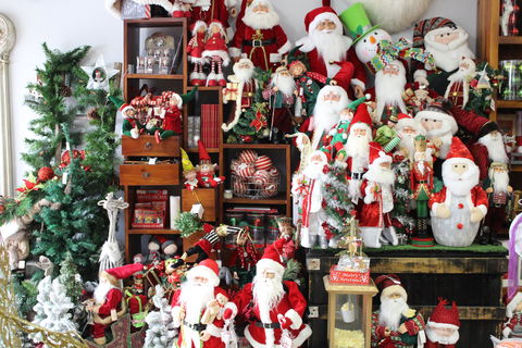 Mrs Claus And Santa - SA Accommodation 2