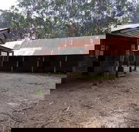 Razorback Hut - SA Accommodation