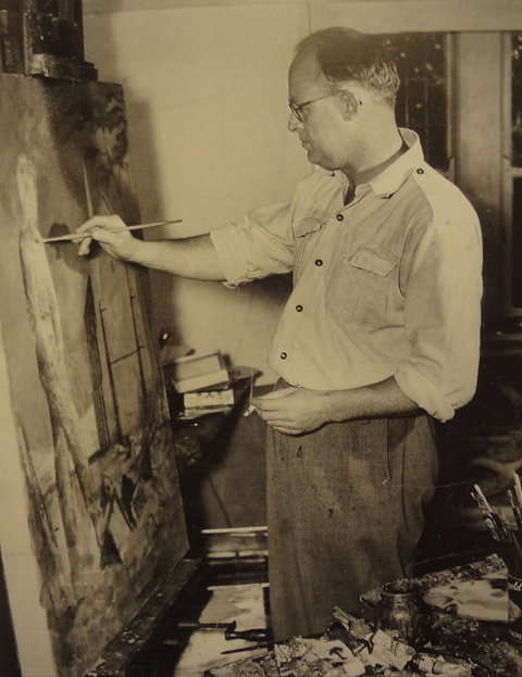 Russell Drysdale Easel Sculpture - SA Accommodation 1