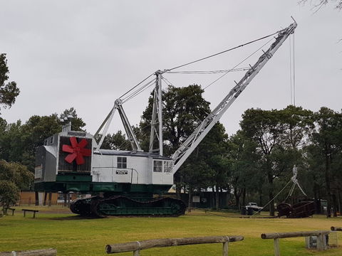Coleambally Bucyrus Erie Dragline Excavator - SA Accommodation 0