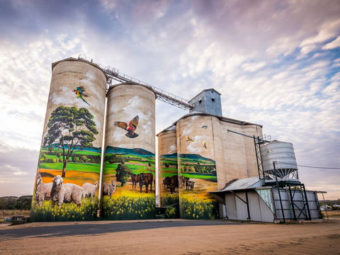Grenfell Commodities Silos - SA Accommodation 0