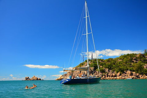 Helicopter And Magnetic Island Sailing - SA Accommodation 1