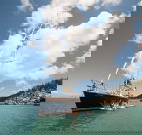 Helicopter and Magnetic Island Sailing - SA Accommodation