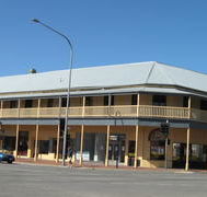Colac Hotel - SA Accommodation