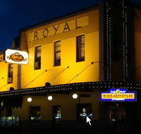 Royal Hotel - SA Accommodation