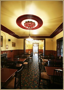 Macquarie Arms Hotel - SA Accommodation 2