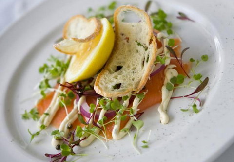 Omeros Bros Seafood Restaurant - SA Accommodation 4