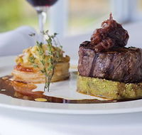 Chris's Beacon Point Restaurant - SA Accommodation