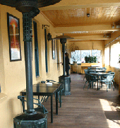 Royal Hotel Drouin - SA Accommodation 2