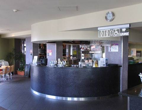 Gates Hotel - SA Accommodation 2