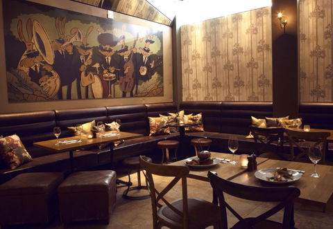 Rabbit Hole Bar And Dining - SA Accommodation 1