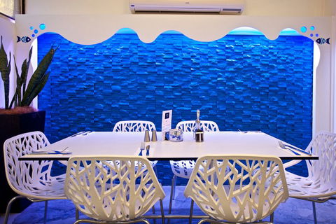Fish Roe Gourmet Fish & Chippery - SA Accommodation 2