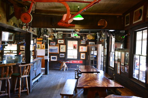 The Pub With No Beer - SA Accommodation 1