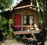 Magnum's Backpackers Bar - SA Accommodation