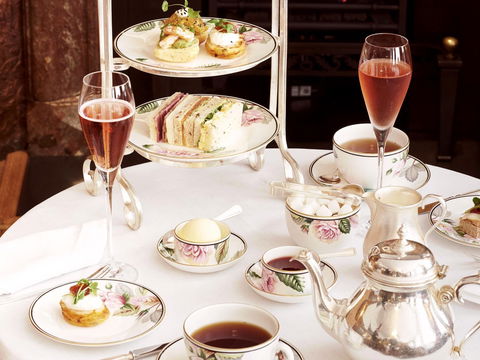 Girls Big Day Out Christmas Party - SA Accommodation 0