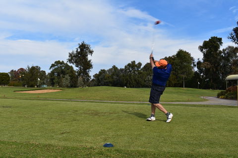 Nine And Dine Golf And Buffet Dinner With Seafood - SA Accommodation 2