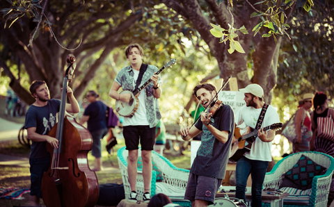 Buskers By The Lake - SA Accommodation 1