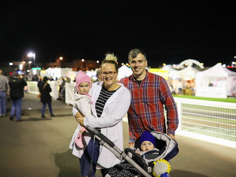 Gosford Night Markets - SA Accommodation 2
