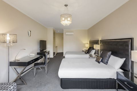 The Carrington Hotel Shepparton - SA Accommodation 5