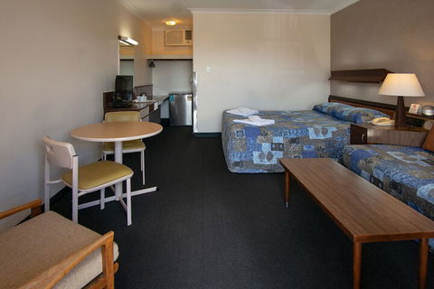 Goulburn Central Motor Lodge - SA Accommodation 5