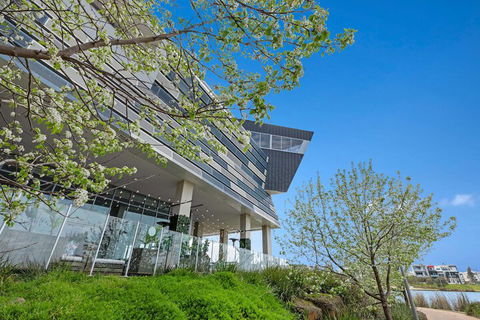 Mercure Melbourne Caroline Springs - SA Accommodation 1