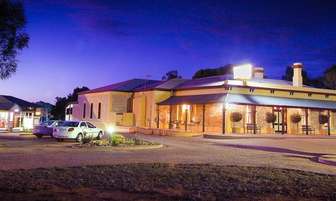 The Standpipe Golf Motor Inn - SA Accommodation 1