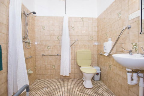 The Standpipe Golf Motor Inn - SA Accommodation 4