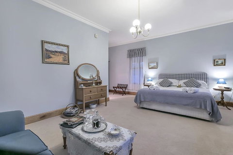 Abbotsford Country House - SA Accommodation 6