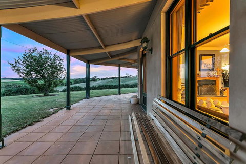 Abbotsford Country House - SA Accommodation 2