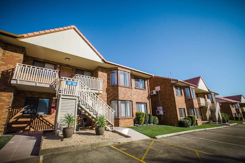 Comfort Inn & Suites Robertson Gardens - SA Accommodation 0