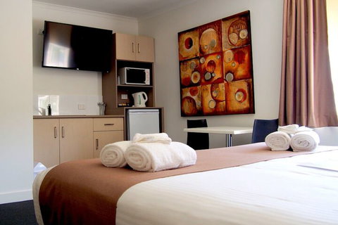 Hotel Gracelands - SA Accommodation 6