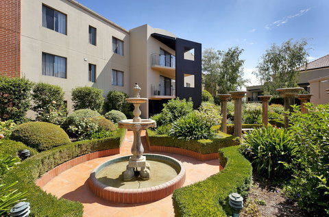 Astra Apartments - The Griffin - SA Accommodation 3