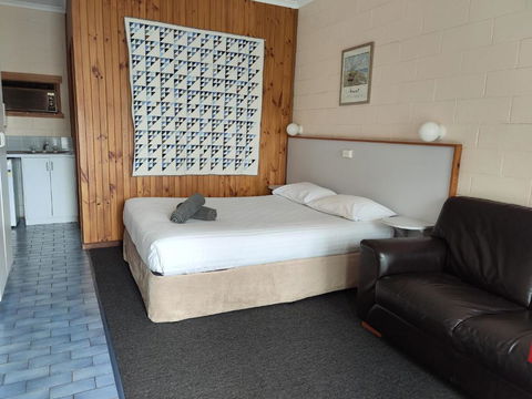 Yarragon Motel - SA Accommodation 2