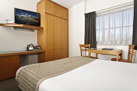 BreakFree Directors Studio - SA Accommodation 1