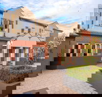 Aligned Corporate Residences Kew - SA Accommodation