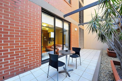 APX Darling Harbour - SA Accommodation 2