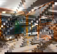 Oaks Cypress Lakes Resort - SA Accommodation