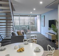 Oaks Nelson Bay Lure Suites - SA Accommodation