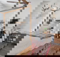 The Local Hotel - SA Accommodation