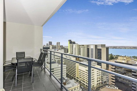 Astra Apartments Perth Zenith - SA Accommodation 5
