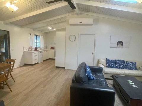 Abbey Beach Shack - SA Accommodation 4